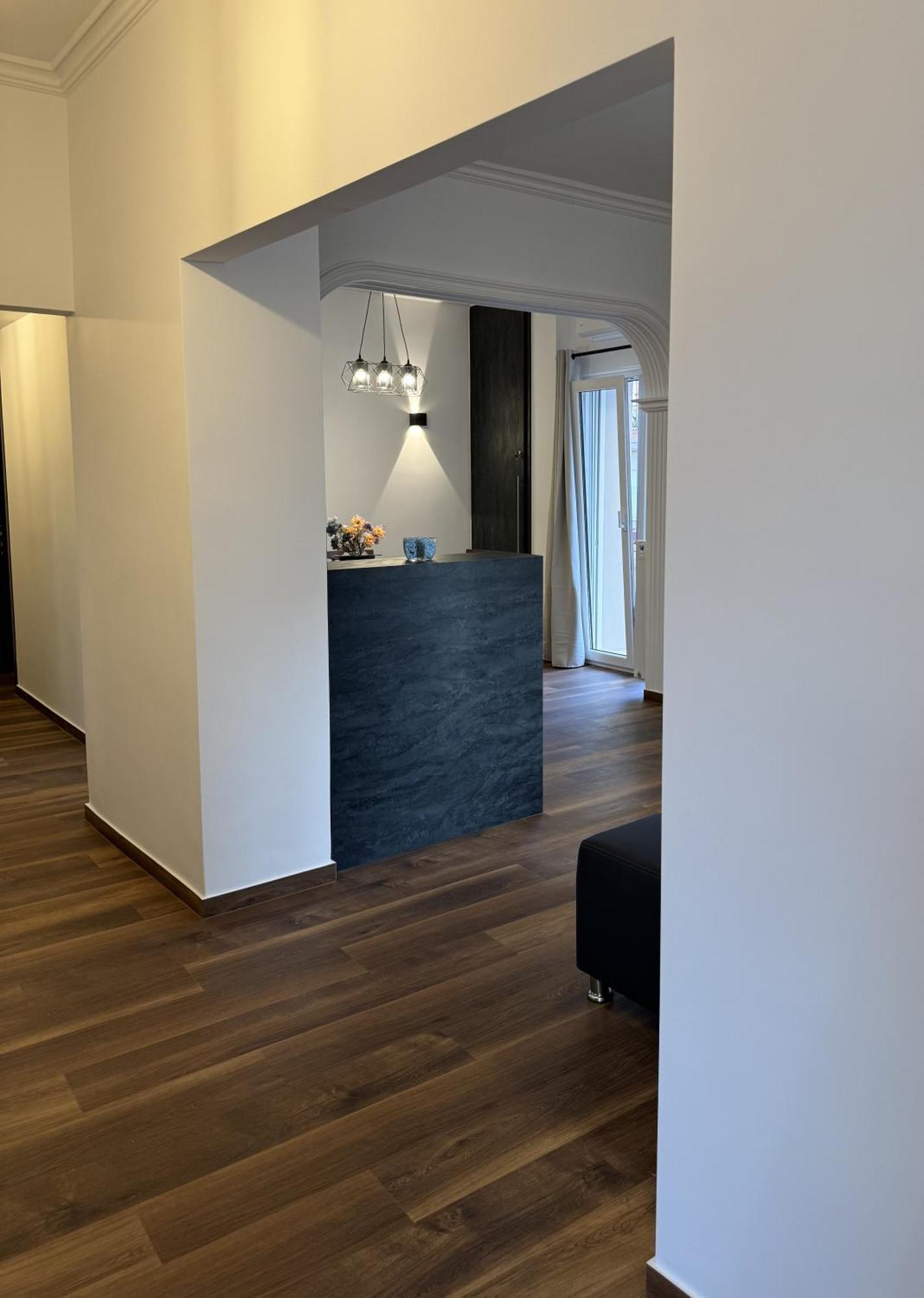 Navaro Apartments Патра Екстериор снимка