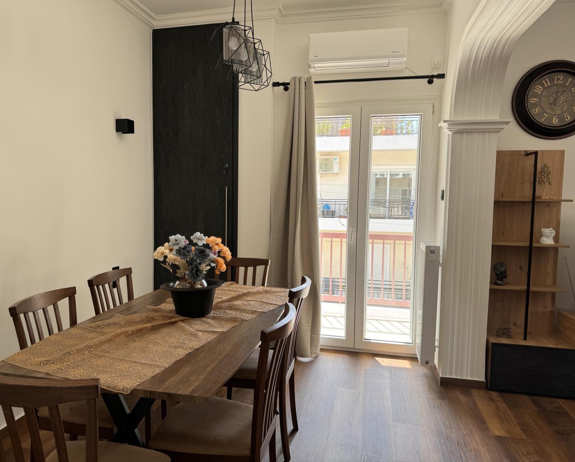 Navaro Apartments Патра Екстериор снимка